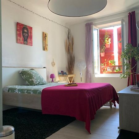 Belle Chambre Au Coeur De Bayonne Leilighet Eksteriør bilde