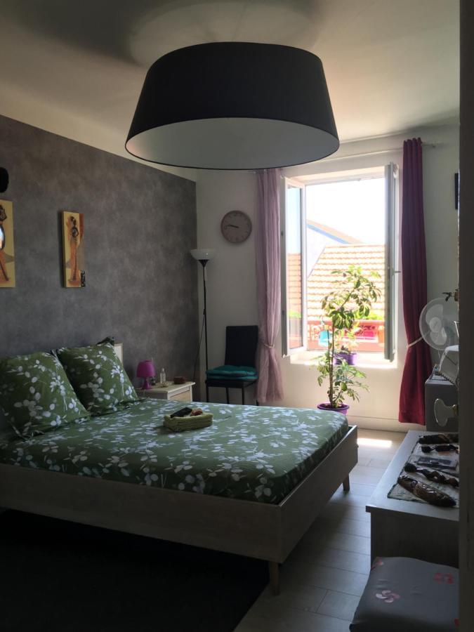 Belle Chambre Au Coeur De Bayonne Leilighet Eksteriør bilde